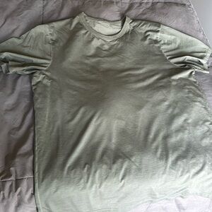 Lululemon shirt